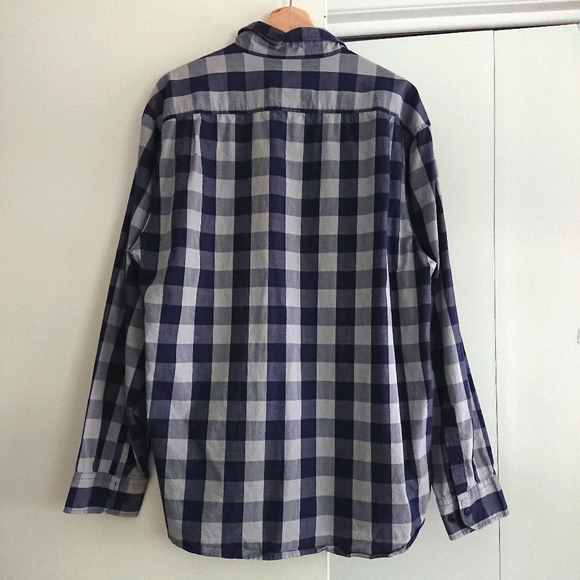 💖2/$15💖 Haggar Navy Big Check Plaid Button-Down Shirt - Picture 2 of 5